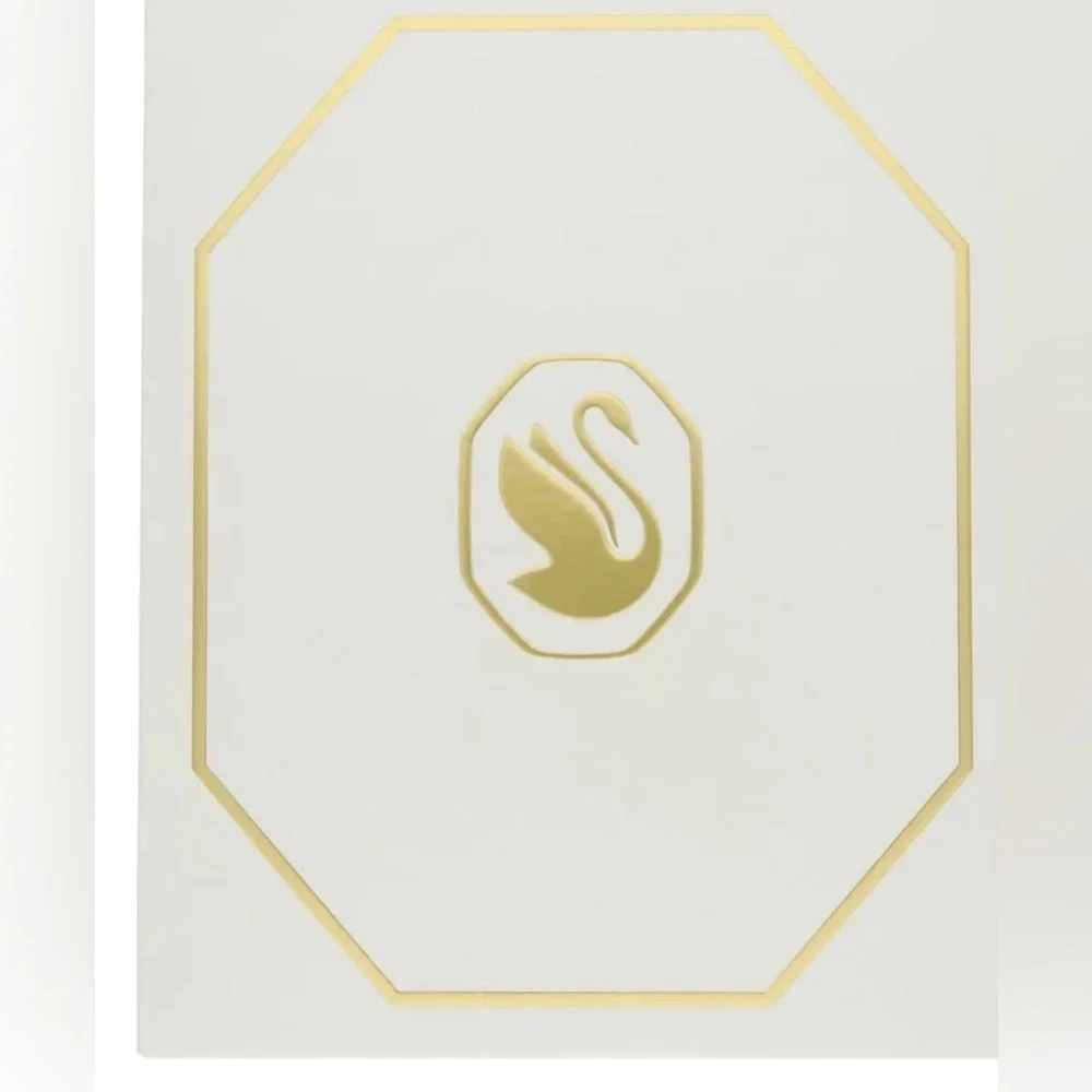 Swarovski 2022 Annual Ornament - Picture 6 of 6
